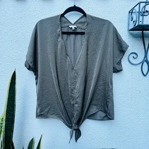 Lucky Brand green top